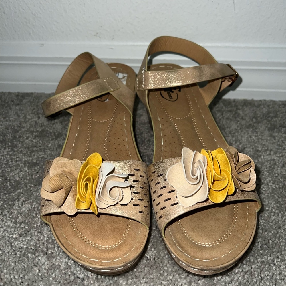 Women's Floral Sandals